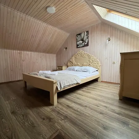 Vulyk Z Medom * Bukowel