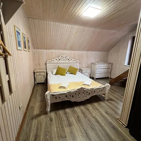 Vulyk Z Medom Bukowel