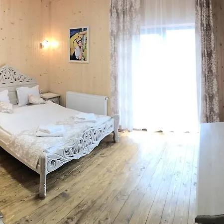 Vulyk Z Medom * بوكوفِل