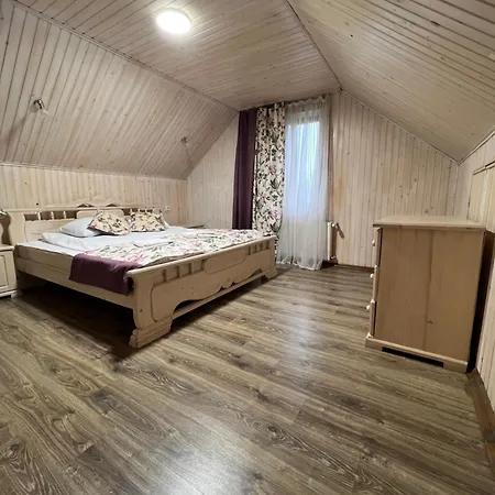 Chata Vulyk Z Medom Bukoveľ